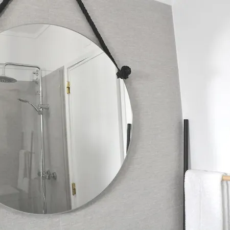 דירה Family & Friends